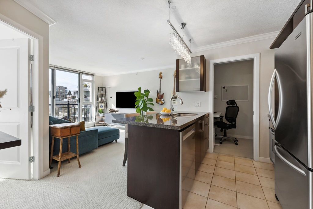 listing image 1107972553581843867