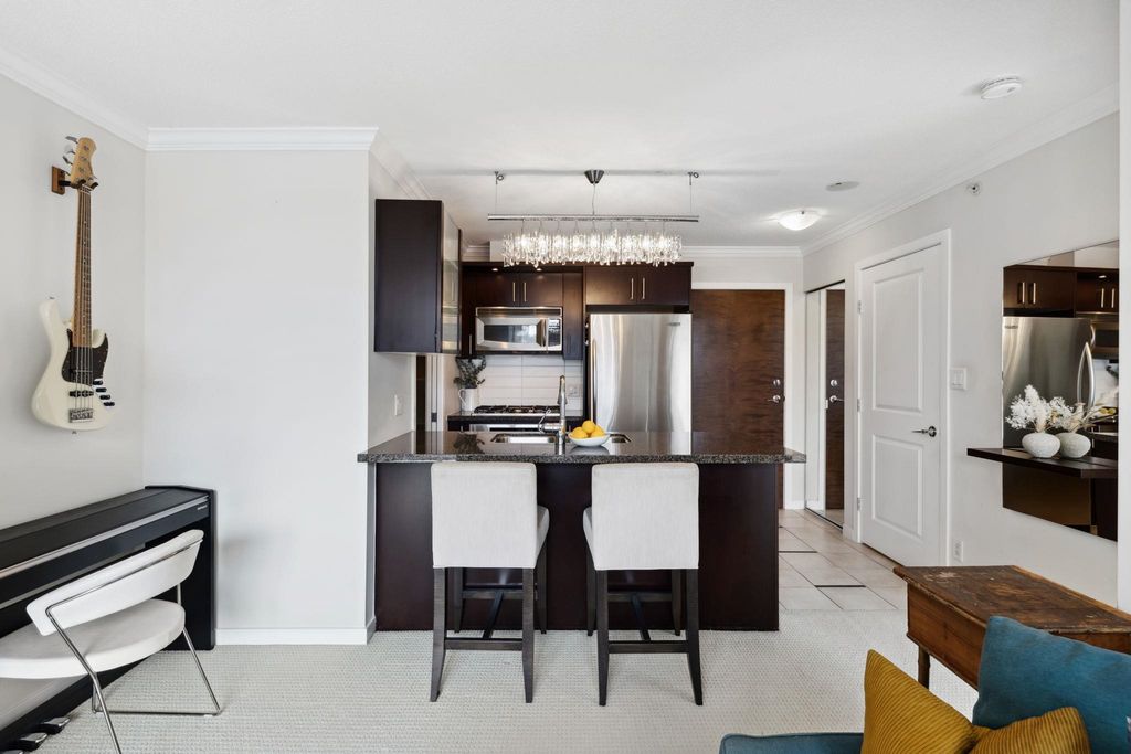 listing image 1103390452522553251