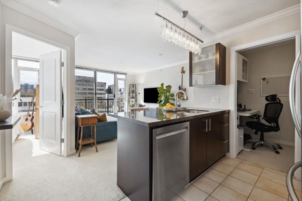 listing image 1108076471561461906