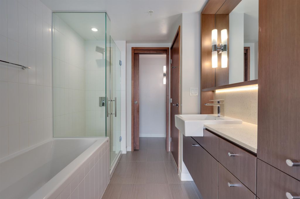 listing image 1103676938315807404