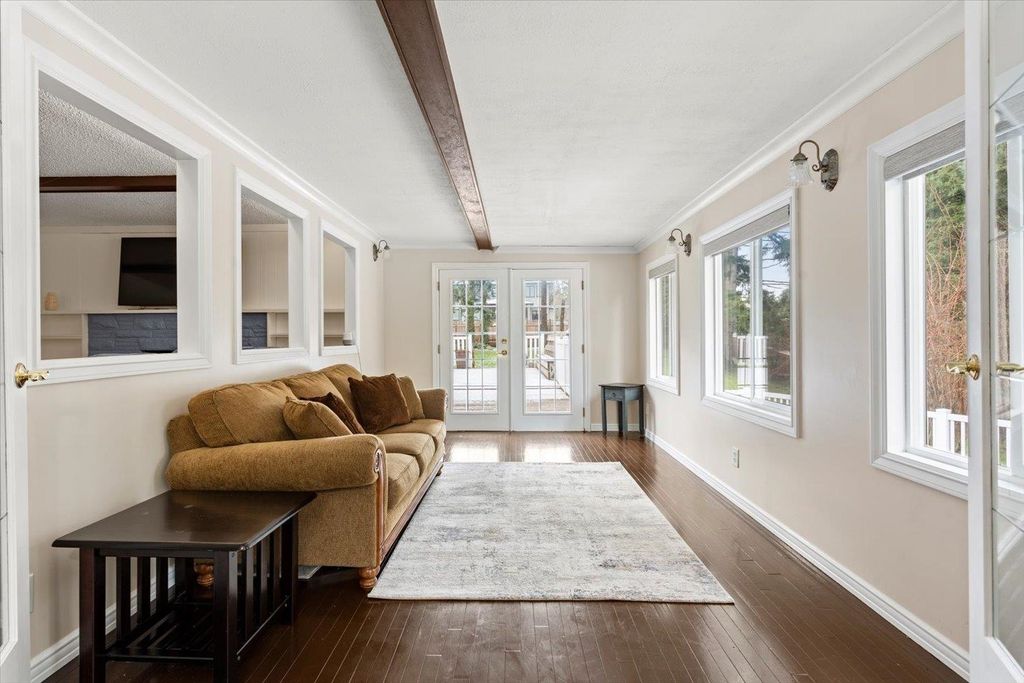 listing image 1101975840420291080