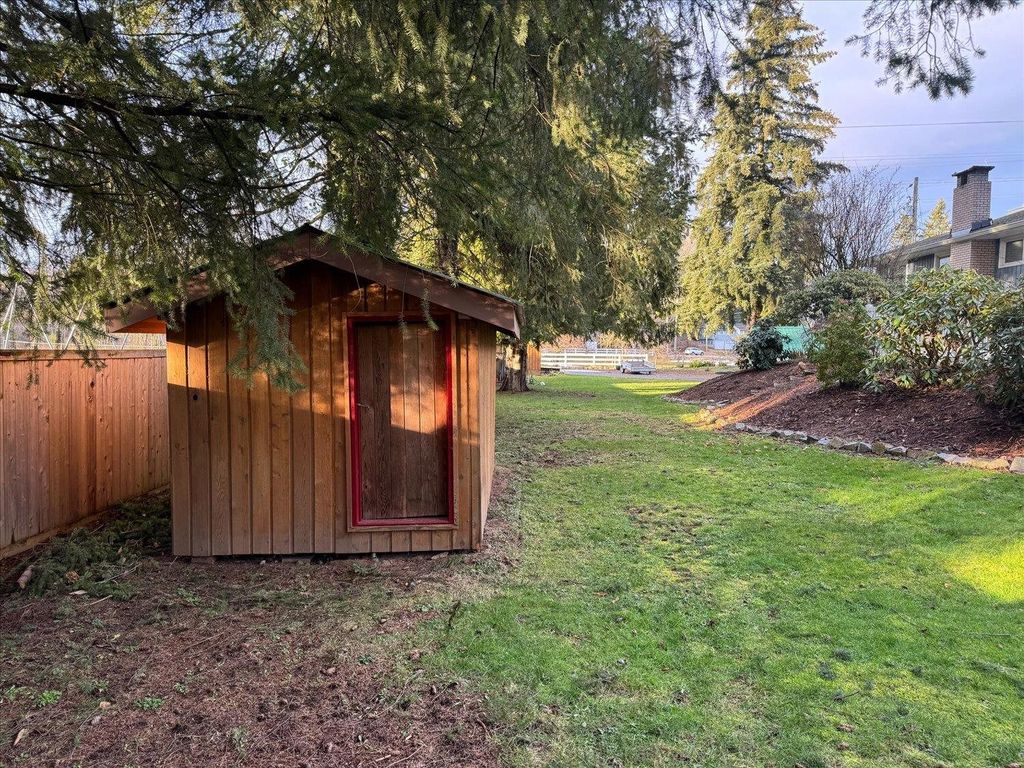 listing image 1104697542355267076