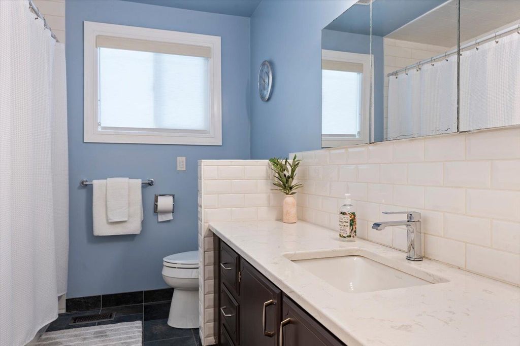 listing image 1108906724623064172