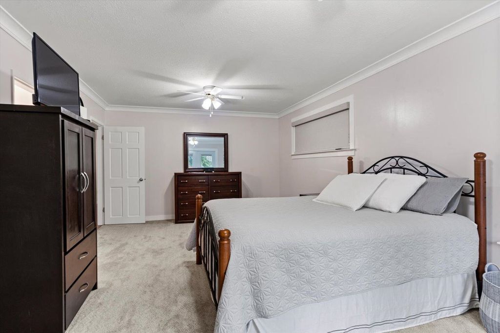 listing image 1103260772869894091