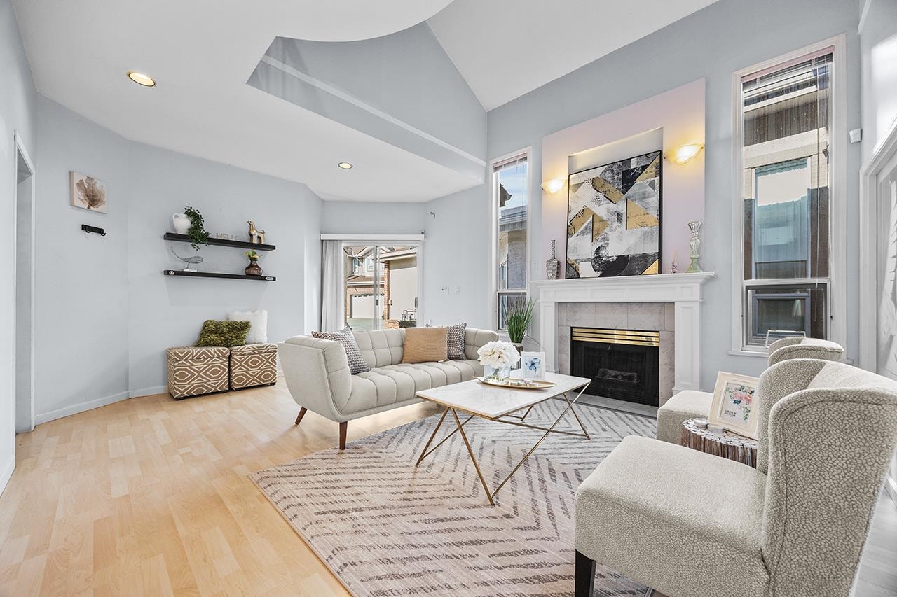 3500 Cunningham Drive 14