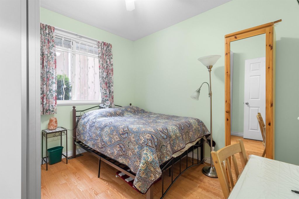 listing image 1104489467087580855