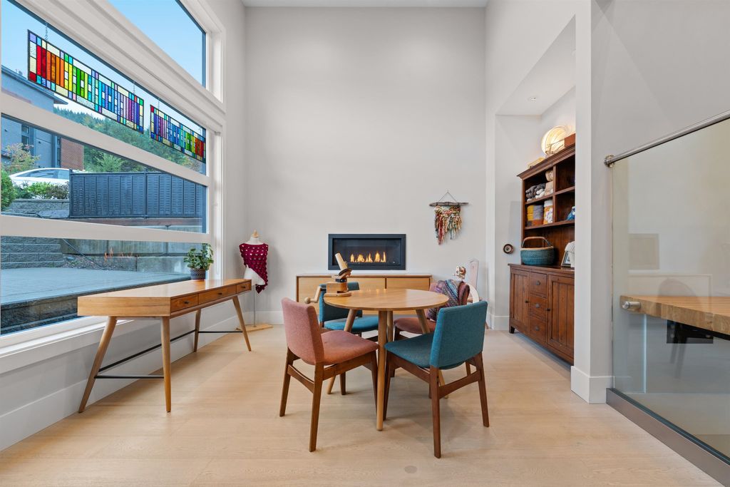 listing image 1104150091760966355