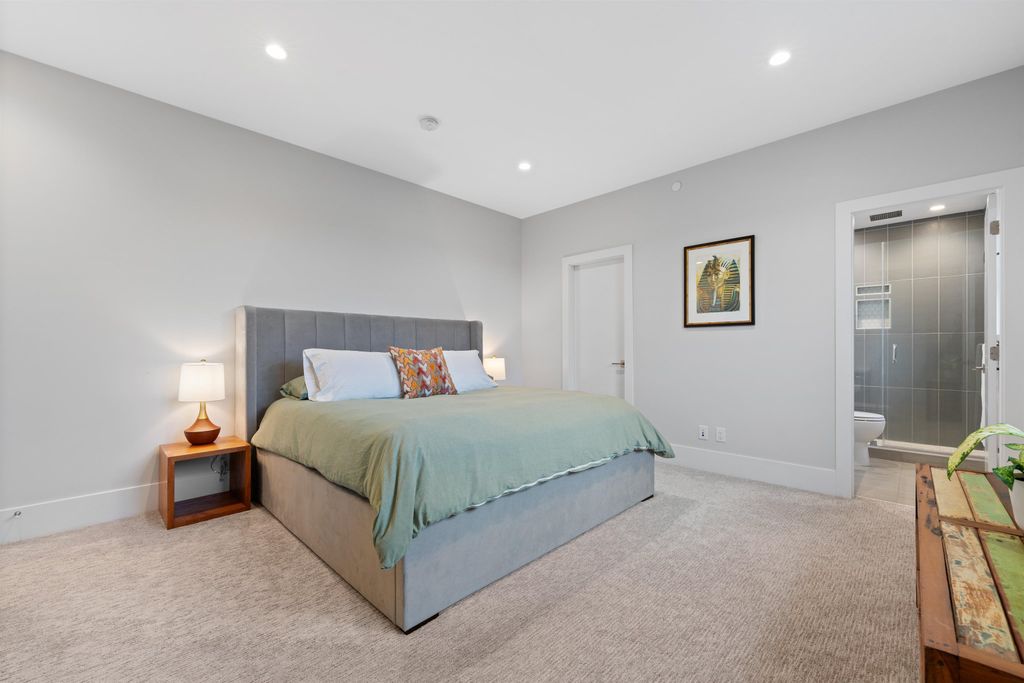 listing image 1103624157855838862