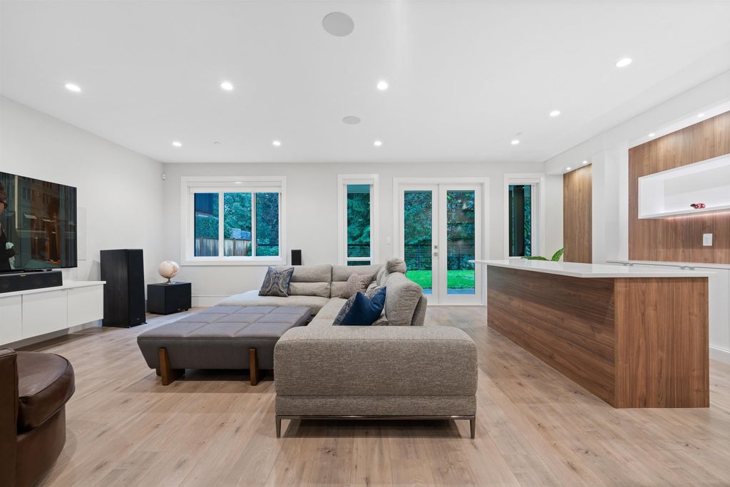 listing image 1105495501062932657