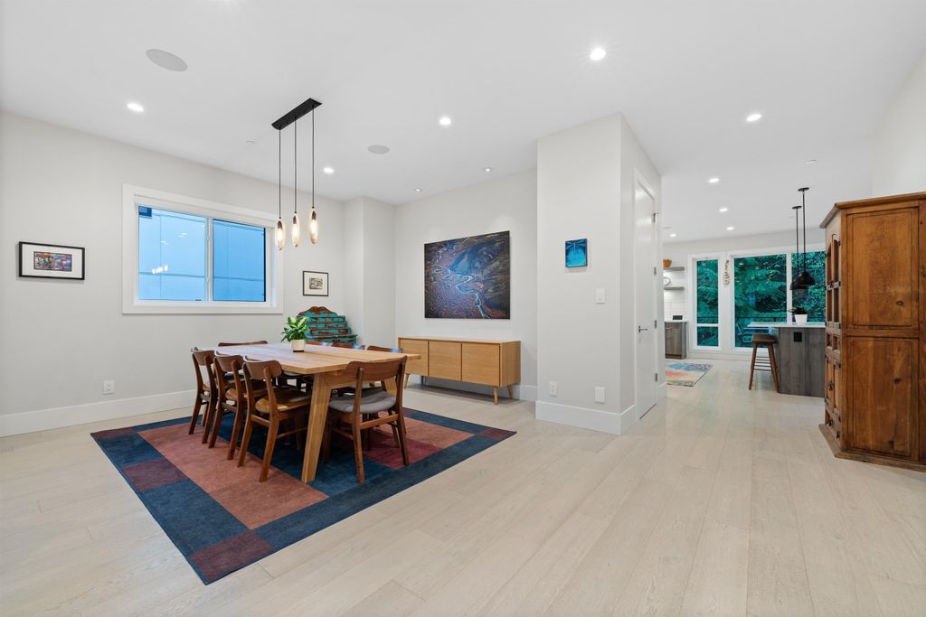 listing image 1106321135255411290