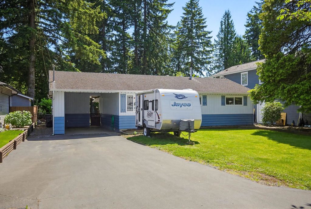 Photo of 34458 Kent Avenue, Abbotsford, BC V2S 2W8 (MLS # R3129933)