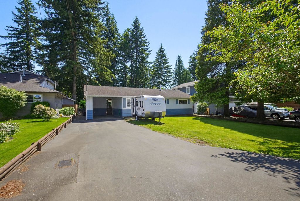 Photo of 34458 Kent Avenue, Abbotsford, BC V2S 2W8 (MLS # R3129933)
