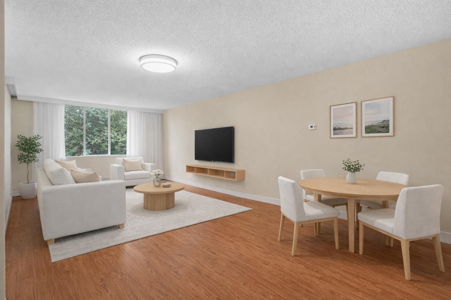 2012 Fullerton Avenue 716