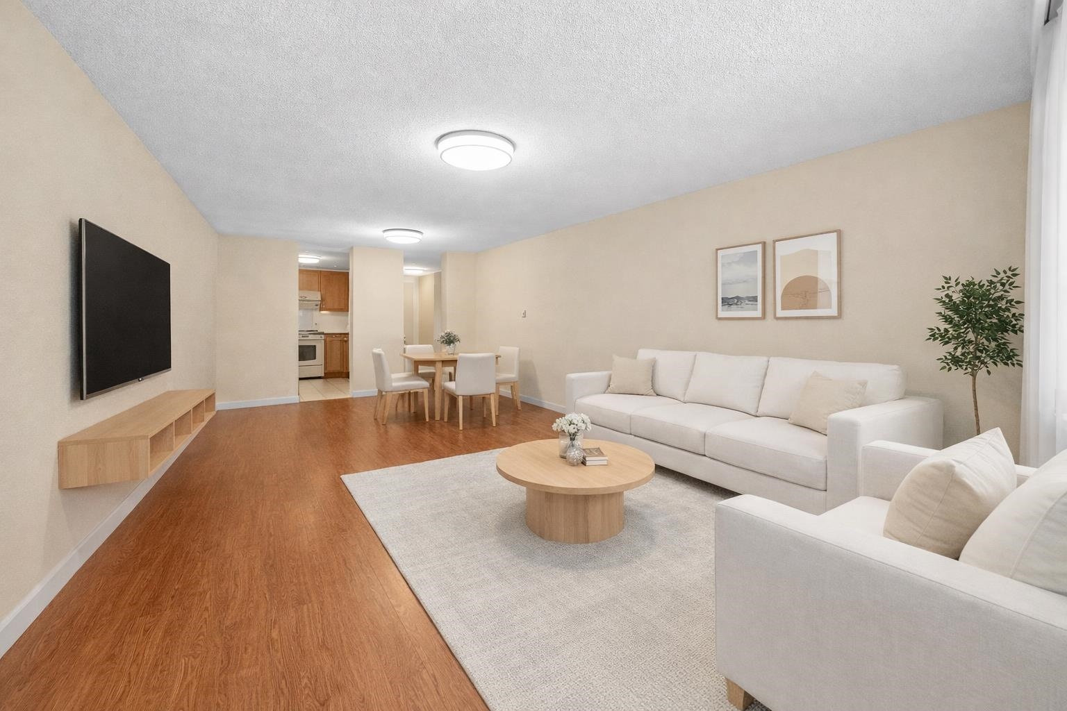 2012 Fullerton Avenue 716