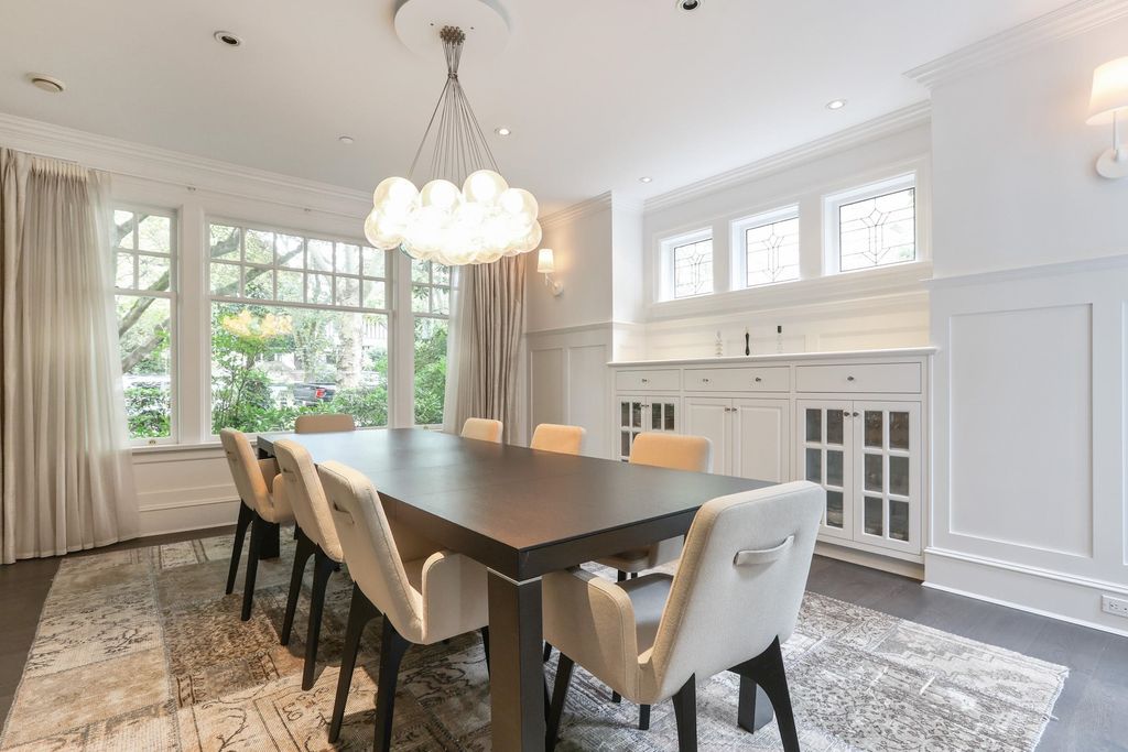 listing image 1100761654556398130