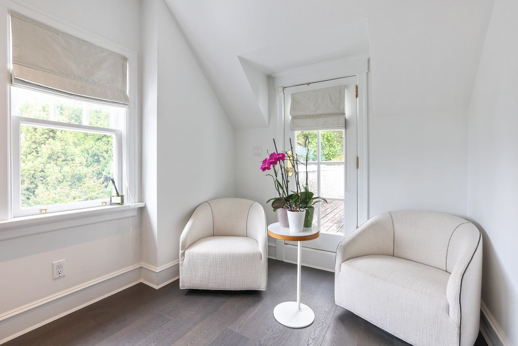 listing image 1105799556603153900
