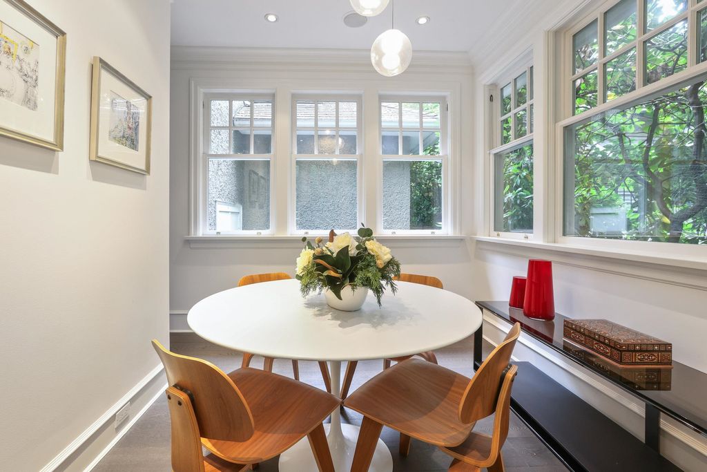 listing image 1106220946420867574