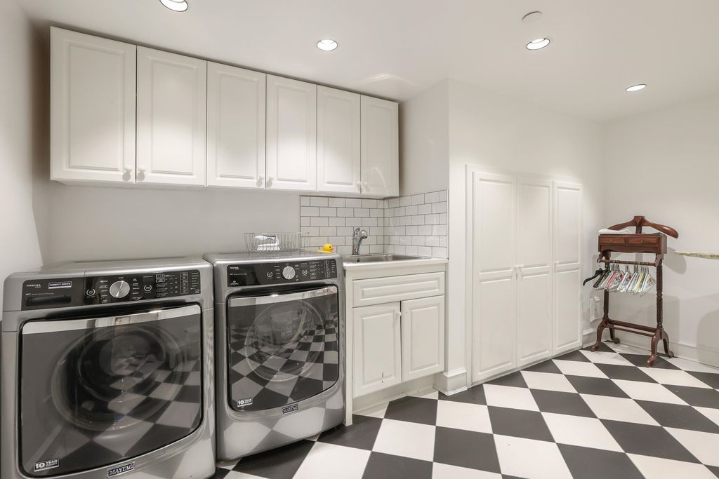 listing image 1108585007387621812