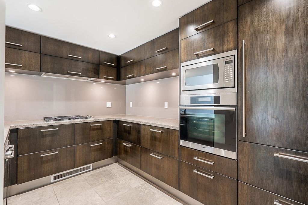 listing image 1107226444231866828