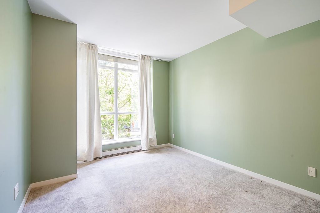 listing image 1100287296497285707