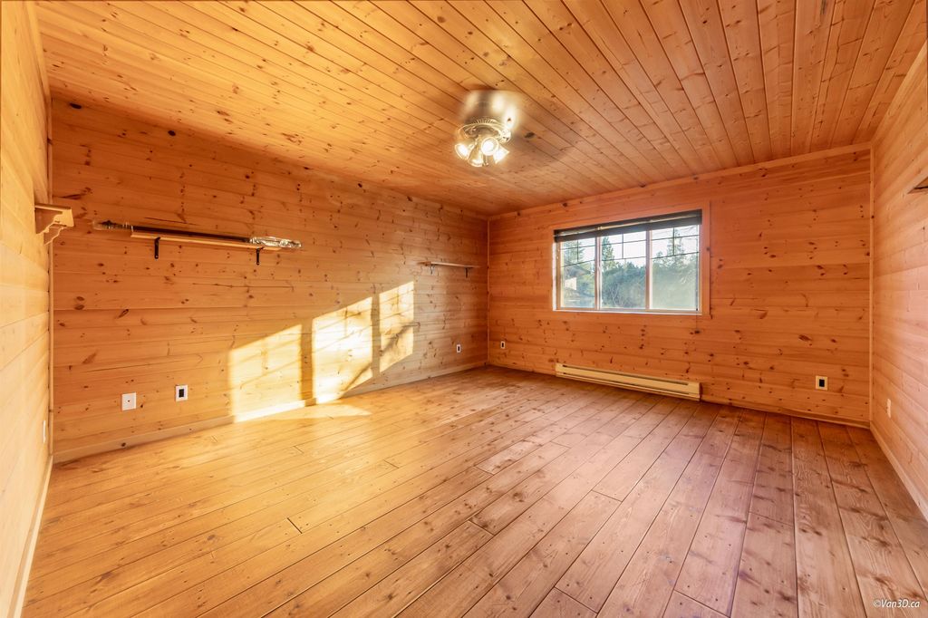 listing image 1103543312472230528