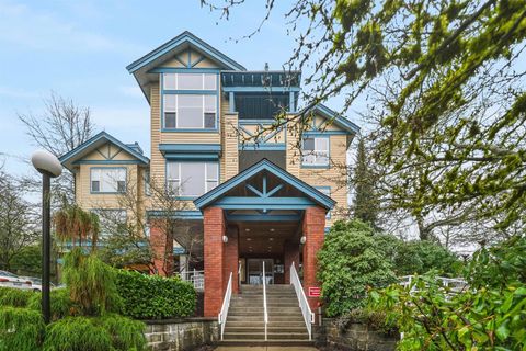 5281 Oakmount Crescent 210 Burnaby BC V5H 4S7
