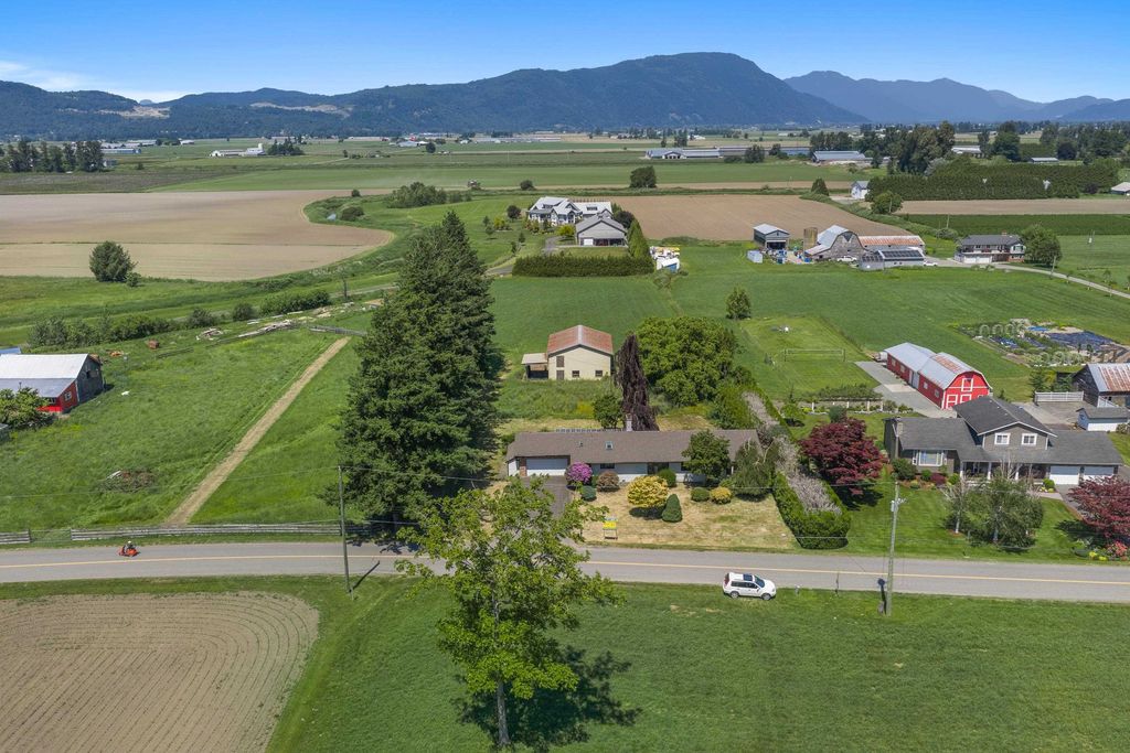 Photo of 38531 Old Yale Road, Abbotsford, BC V3G 1X4 (MLS # R3125998)