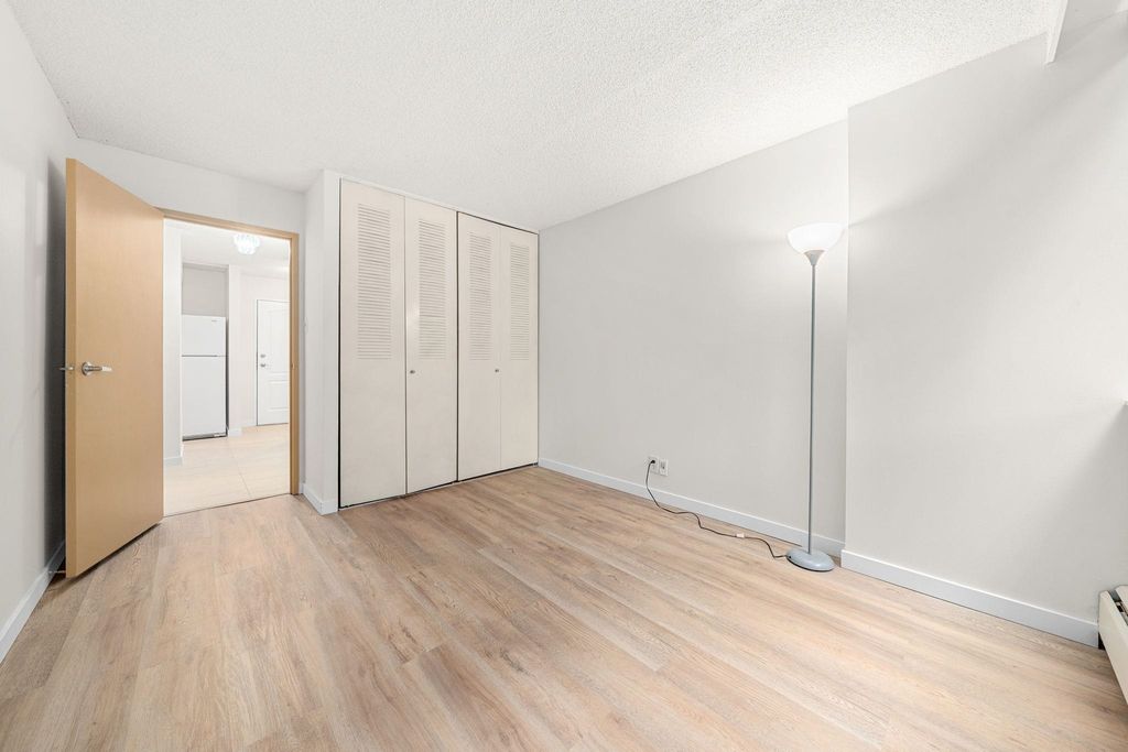 listing image 1109787614856786648