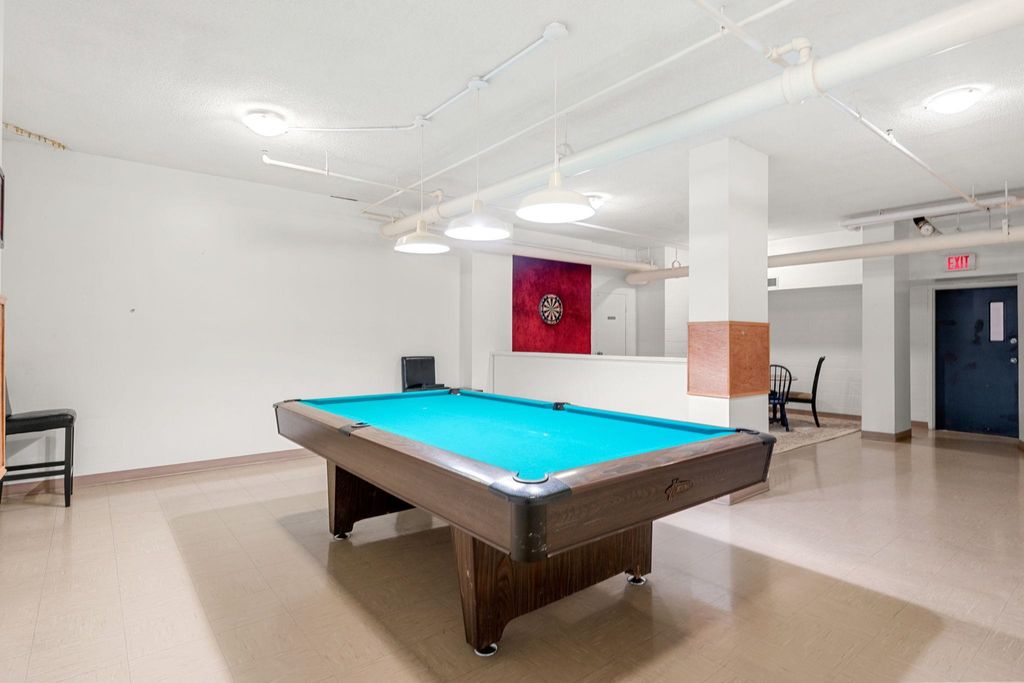 listing image 1108939369753203067