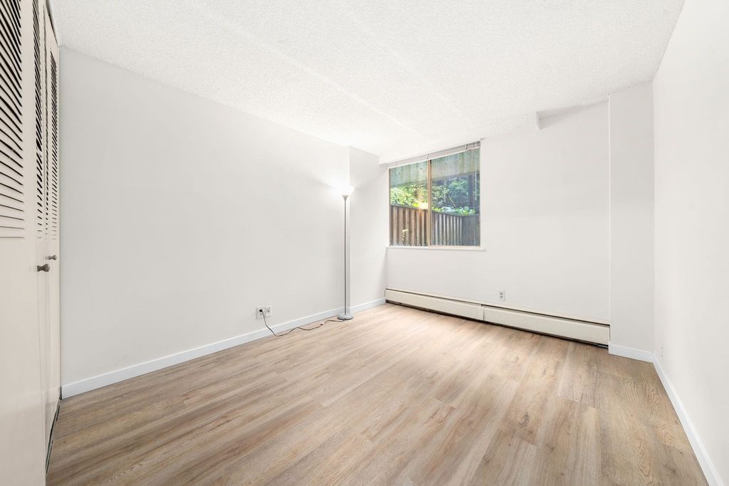 listing image 1103540802514018096