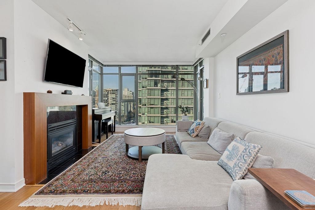 1680 Bayshore Drive 1202