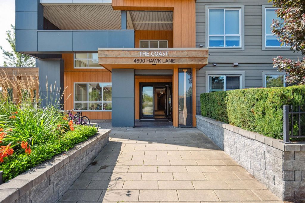 listing image 1100738383546275918