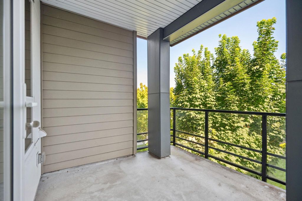 listing image 1108556489908565072