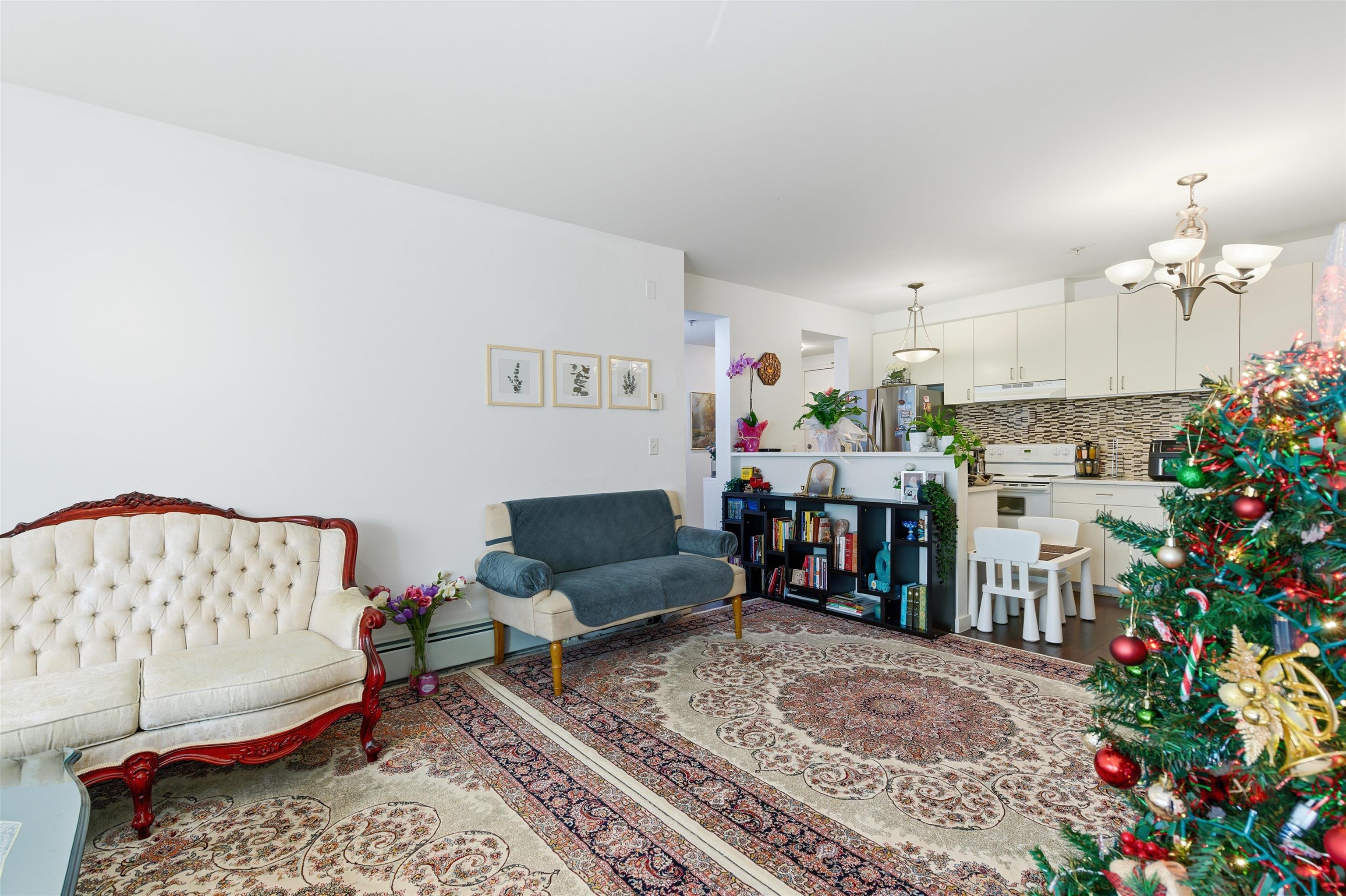 1033 St. Georges Avenue 109