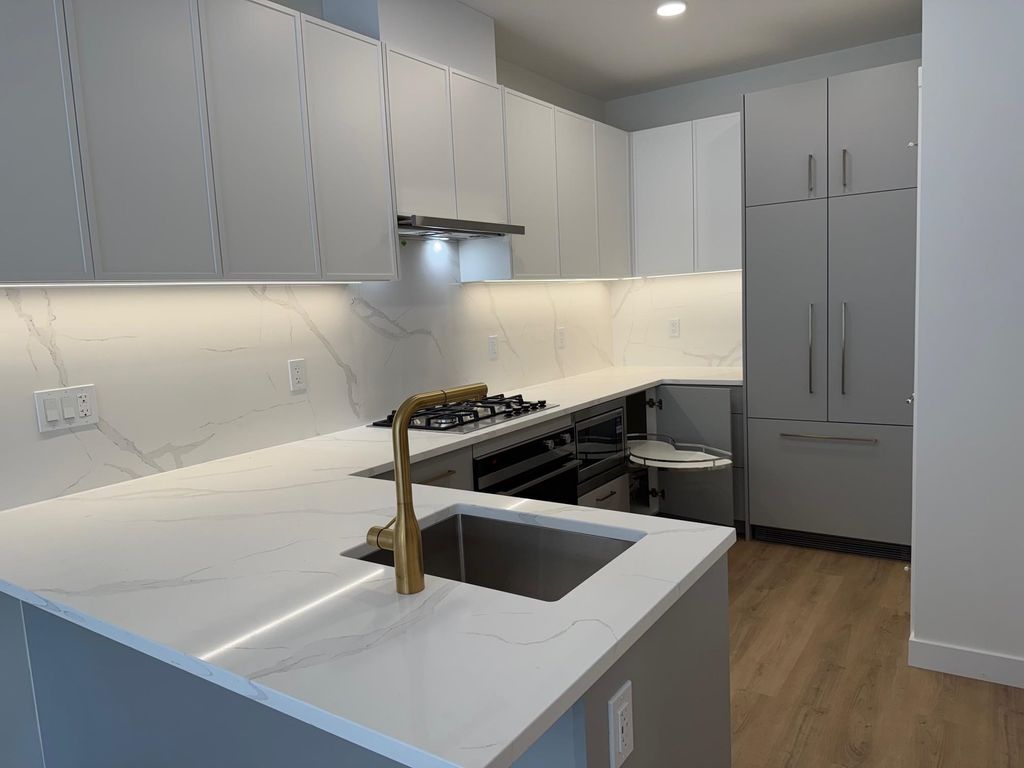 listing image 1107055521088313741