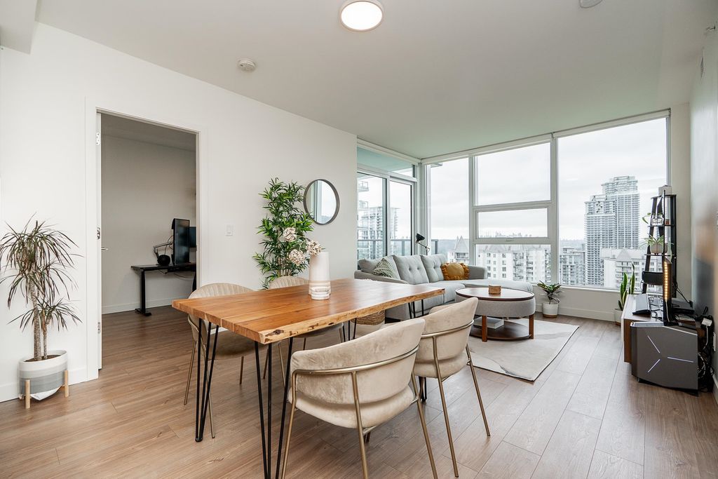 listing image 1103158498955489864