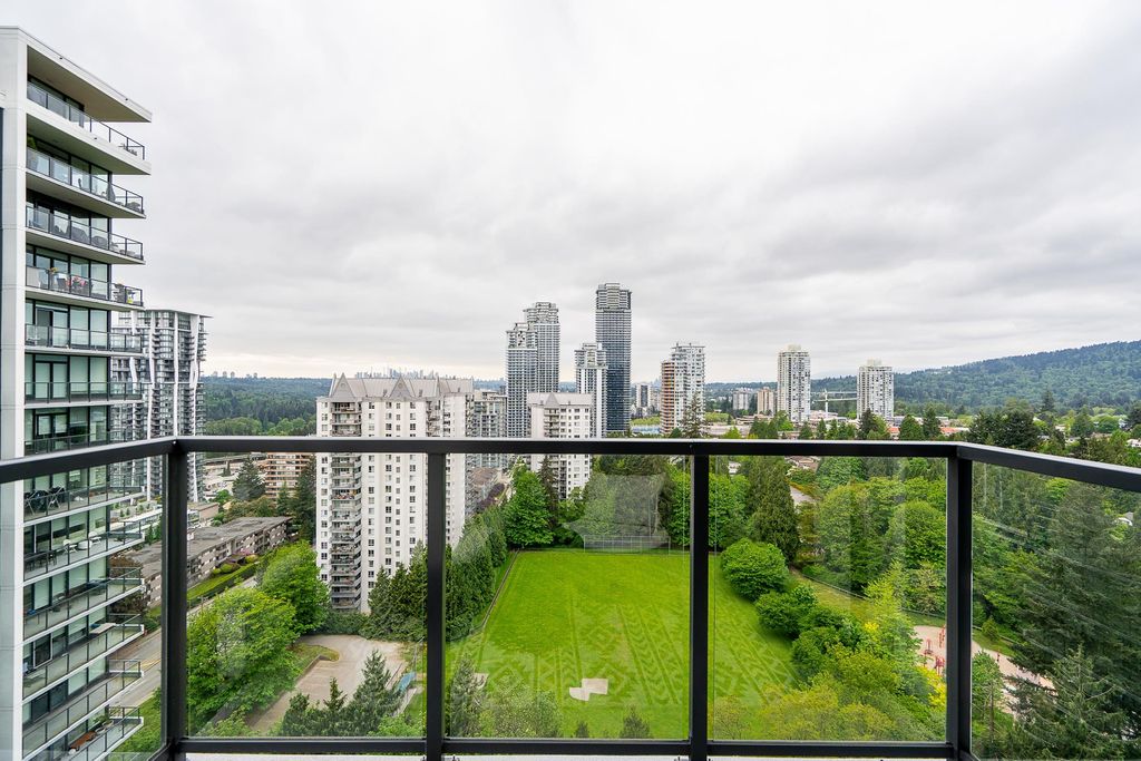 listing image 1103781809447400826