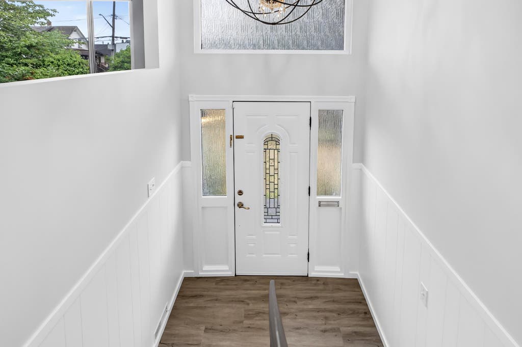 Photo of 20800 Camwood Avenue, Maple Ridge, BC V2X 2P1 (MLS # R3143239)