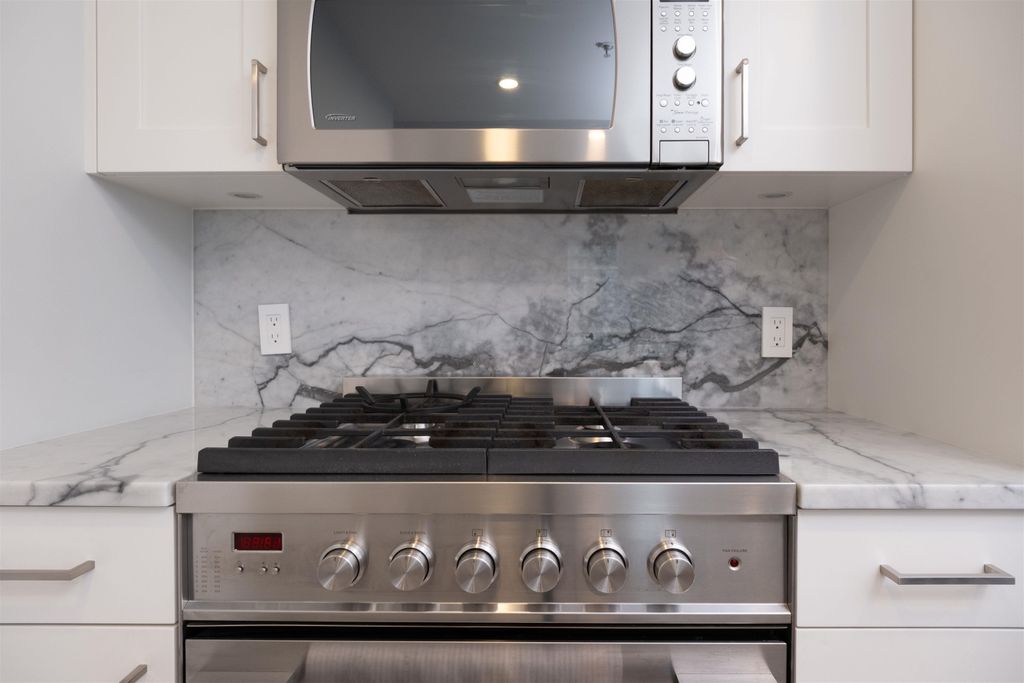 listing image 1108812005250720569