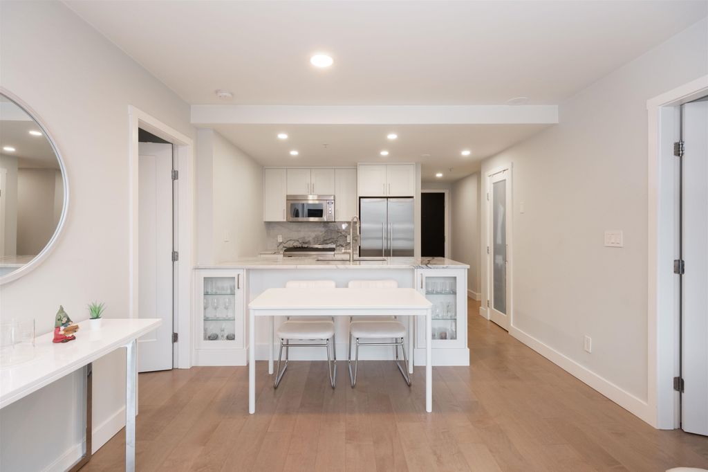 listing image 1107028080806615819