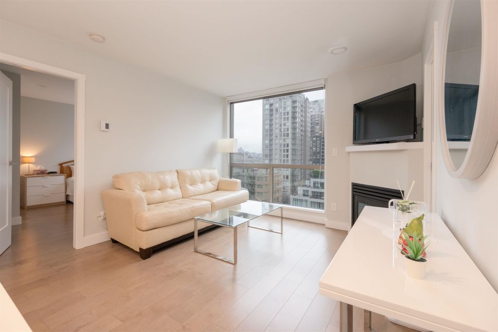 listing image 1100687058232257111