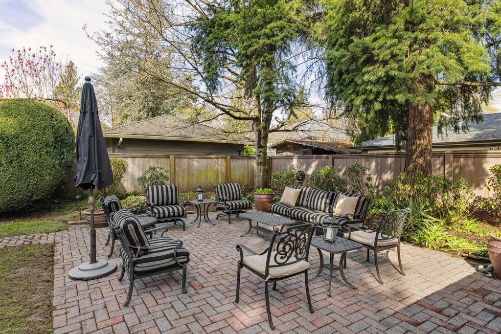 listing image 1100795667882210169