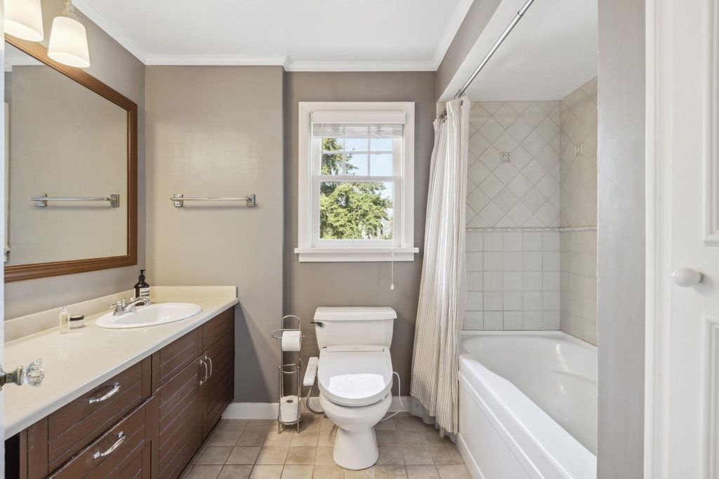 listing image 1100101490821610804