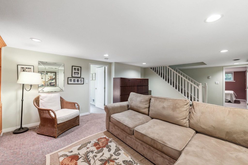 listing image 1109056669712335316