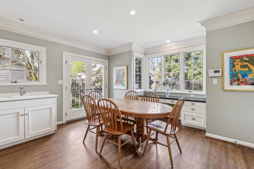listing image 1104253504862391191