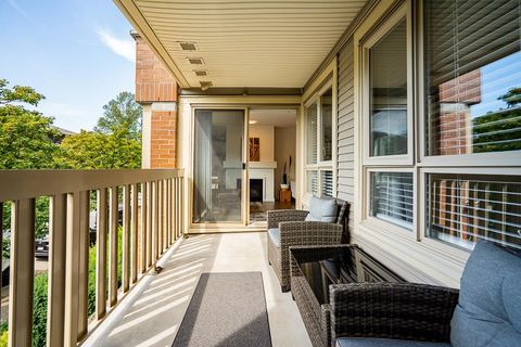 801 Klahanie Drive 217 Port Moody BC V3H 5K4