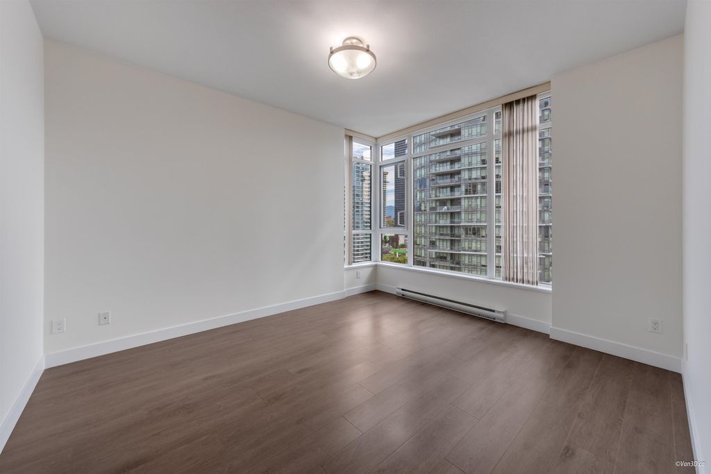 listing image 1105404640137525006