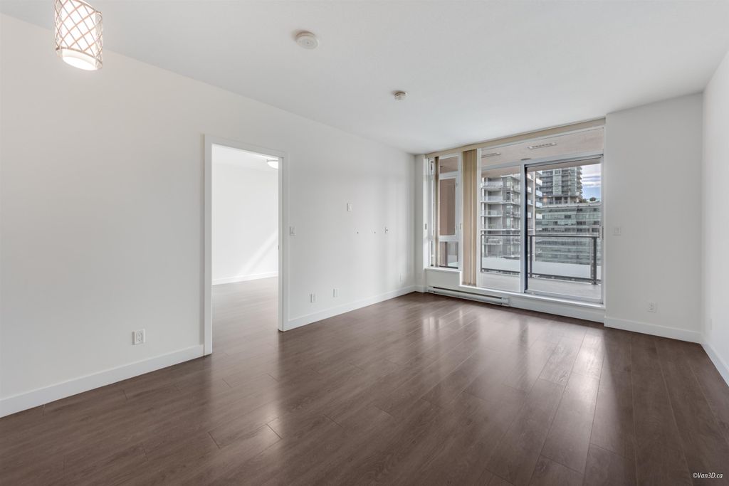 listing image 1109975443922785704