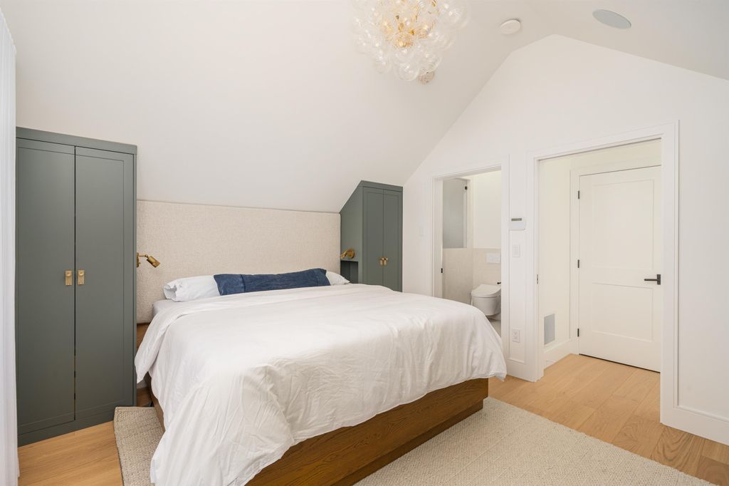 listing image 1106481593017549720