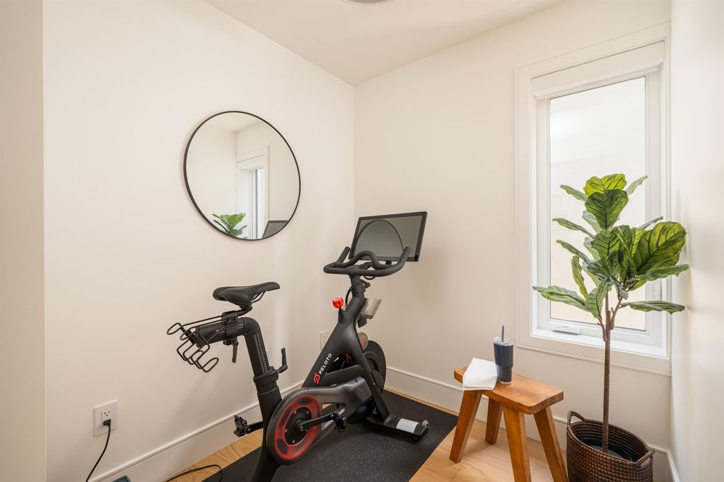 listing image 1109465646534411345